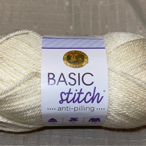 1 Skein Lion Brand Basic Stitch Anti-Yarn - Picture 1 of 6